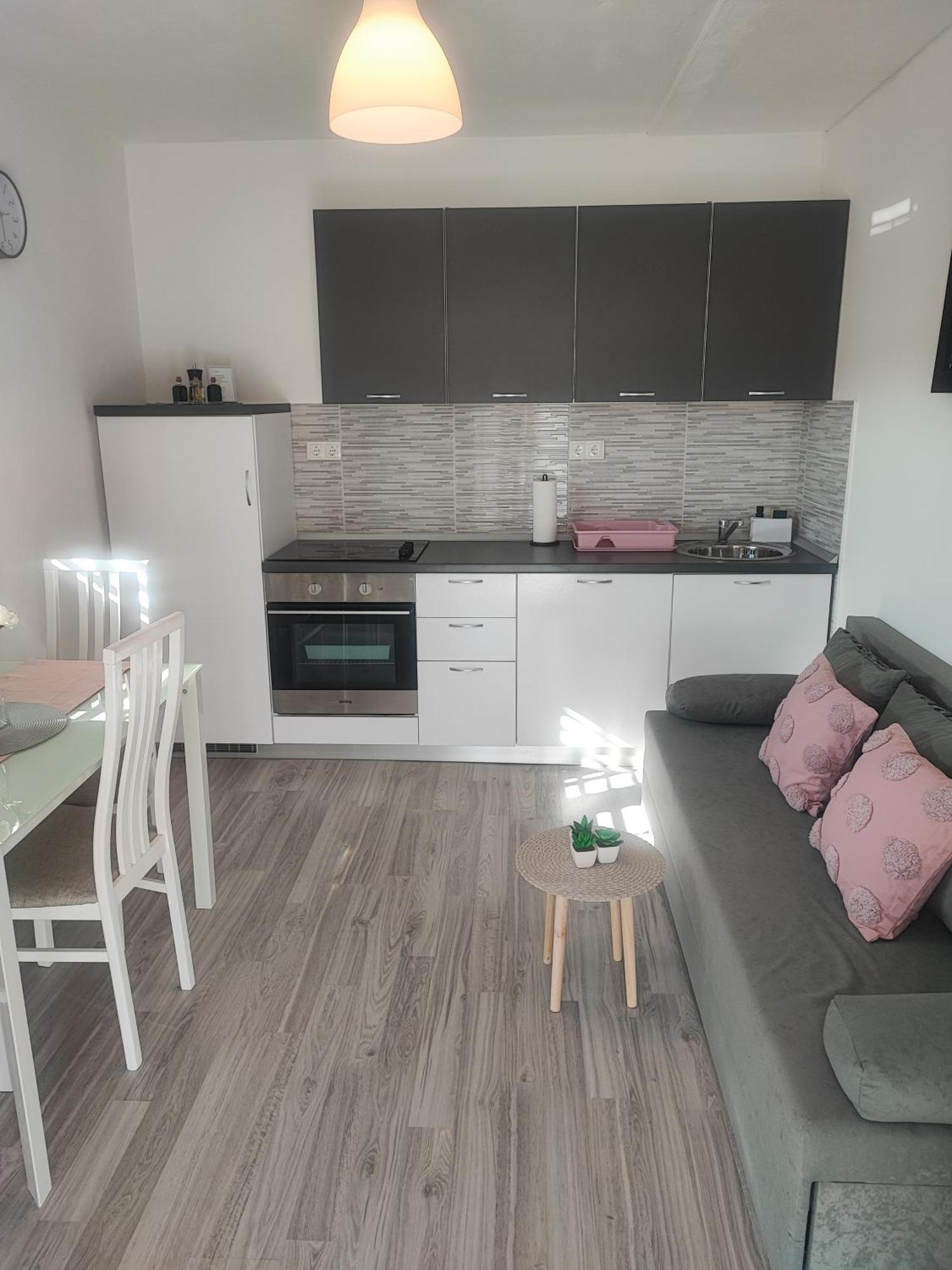 Apartment Mari Ostrvica Luaran gambar