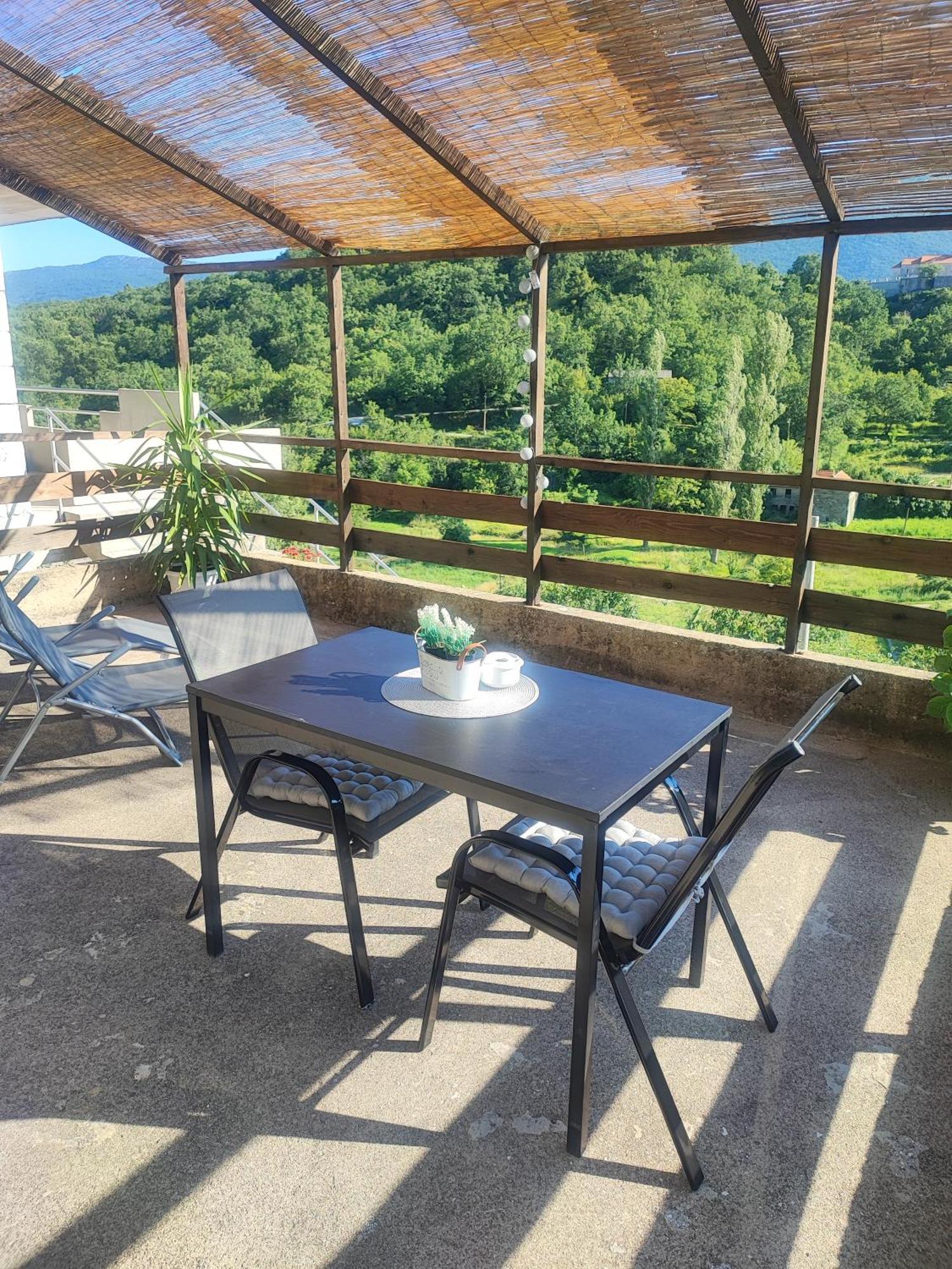 Apartment Mari Ostrvica Luaran gambar